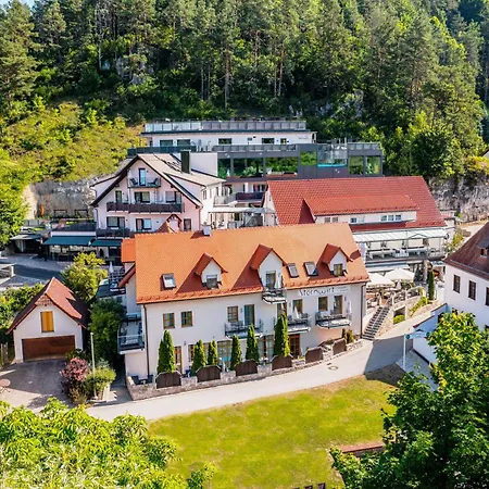 Sternwirt - Wellnesshotel Zwischen Nuernberg Und Amberg 3*