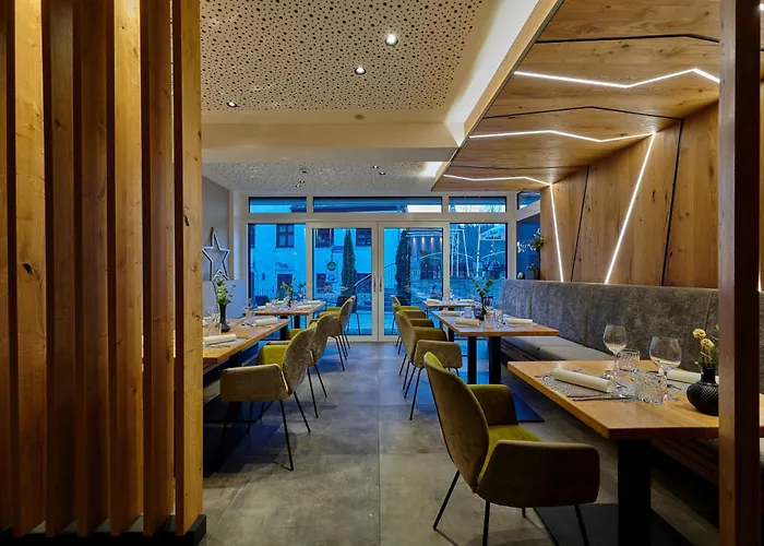 酒店 Sternwirt - Wellnesshotel Zwischen Nuernberg Und Amberg 霍恩